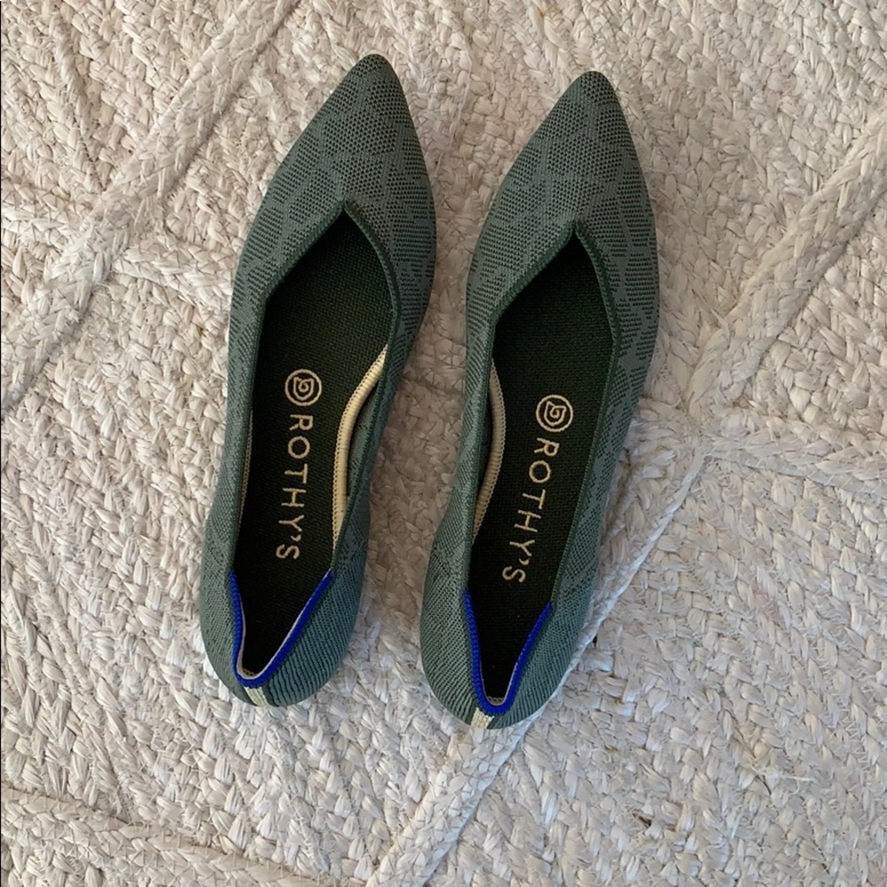 Rothys safari points size 8